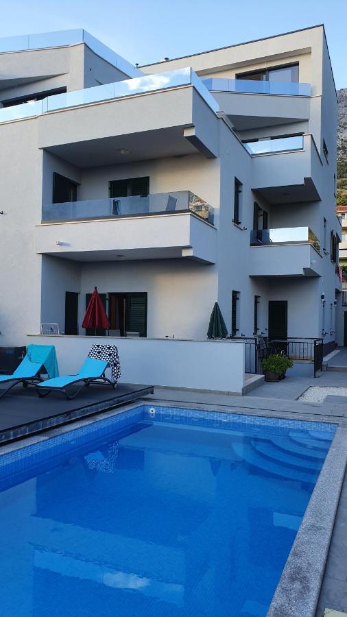 Apartments Marina Omiš Zewnętrze zdjęcie