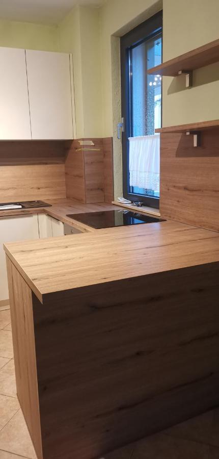 Apartments Marina Omiš Zewnętrze zdjęcie